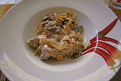 Tagliatelle mit Sahne-Pilzsauce 36
