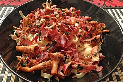 Tagliatelle mit Sahne-Pilzsauce 17