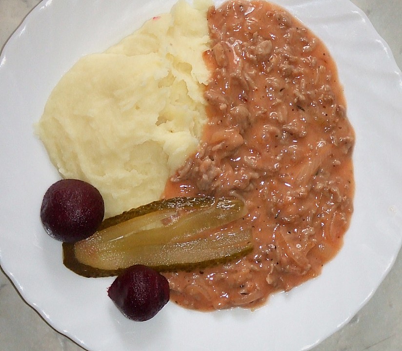 Kartoffelbrei und Gehacktesstippe (Rezept mit Bild) | Chefkoch.de