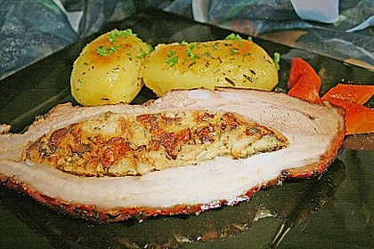 Schweinebauch mit pikanter Semmelf&uuml;lle 2