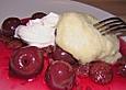 Grie&szlig;nockerl mit Obstso&szlig;e