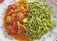 Schweinegulasch mit Bier geschmort