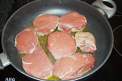 Kalbsmedaillon in Senfsauce