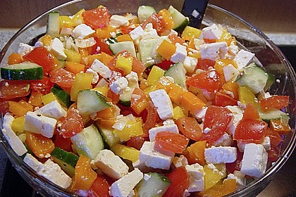 Bunter Paprikasalat mit Feta 1