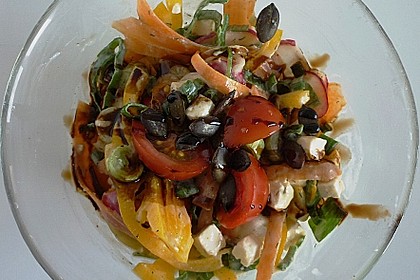 Bunter Paprikasalat mit Feta 4