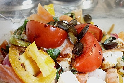 Bunter Paprikasalat mit Feta 6