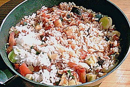 Tomatenreis mit Auberginen