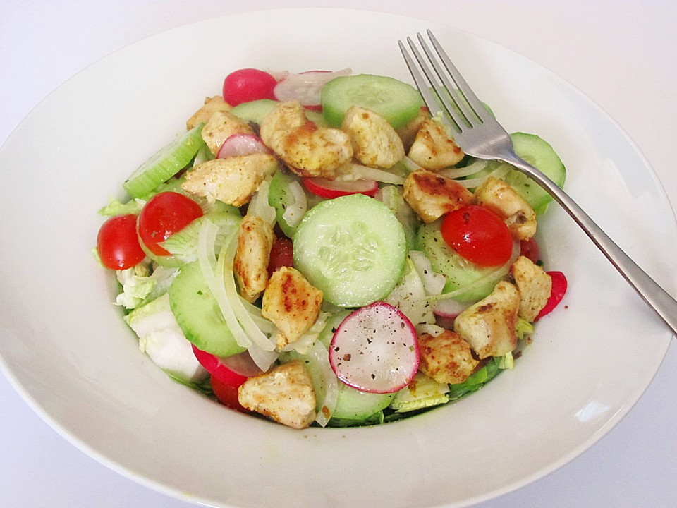 Salat mit Hähnchenstreifen (Rezept mit Bild) von SnoopyAY | Chefkoch.de