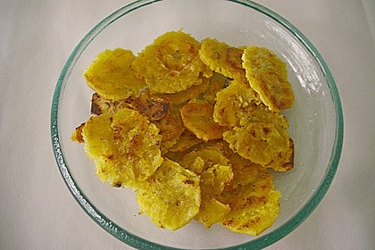 Frittierte Kochbanane kolumbianische Art