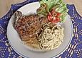 Knoblauchkotelett mit K&auml;sespaghetti
