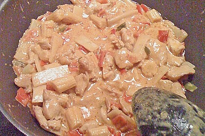 Schnelles Thai - Curry mit Huhn, Paprika und feiner Erdnussnote 18