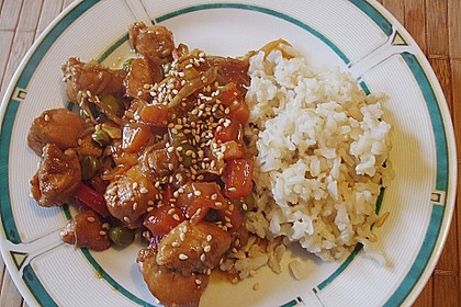 Schnelles Thai - Curry mit Huhn, Paprika und feiner Erdnussnote 74