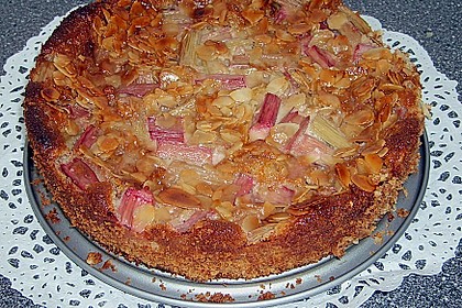 Rhabarberkuchen mit Bienenstichdecke 4