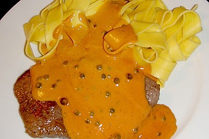 Steak in Pfeffersauce 15