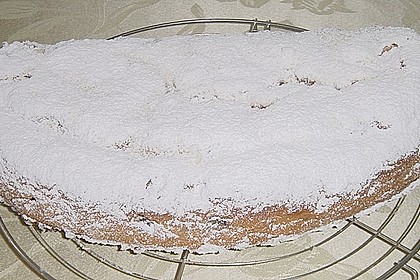 Weihnachtsstollen, süßes Prachtstück mit Tradition 77