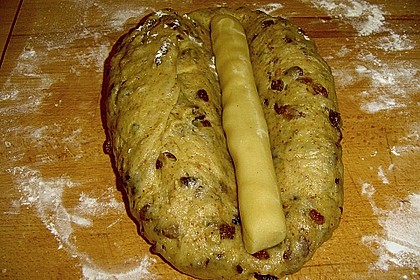 Weihnachtsstollen, süßes Prachtstück mit Tradition 70