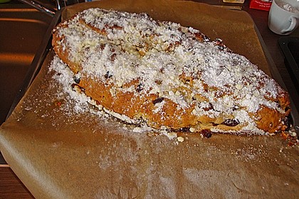 Weihnachtsstollen, süßes Prachtstück mit Tradition 48