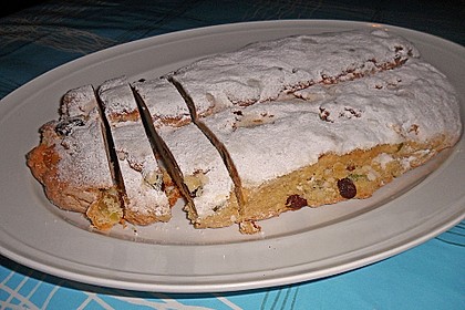 Weihnachtsstollen, süßes Prachtstück mit Tradition 25