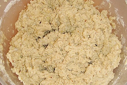 Weihnachtsstollen, süßes Prachtstück mit Tradition 106