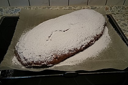 Weihnachtsstollen, süßes Prachtstück mit Tradition 19
