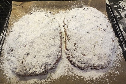 Weihnachtsstollen, süßes Prachtstück mit Tradition 17