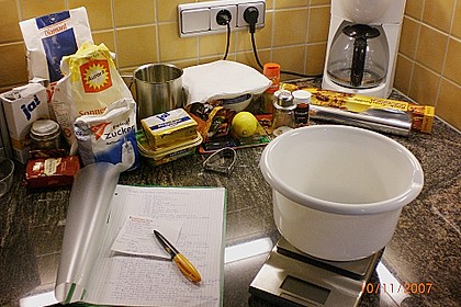 Weihnachtsstollen, süßes Prachtstück mit Tradition 107