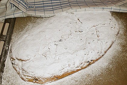 Weihnachtsstollen, süßes Prachtstück mit Tradition 58