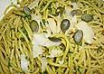K&uuml;rbiskern - Kr&auml;uter - Pesto mit Spaghetti