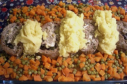 Hackbraten mit Kr&auml;uter - Feta F&uuml;llung 2