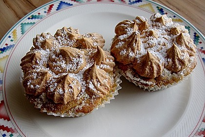 Rhabarber - Muffins mit Baiser 12