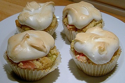 Rhabarber - Muffins mit Baiser 1