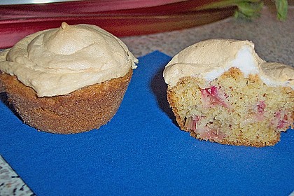 Rhabarber - Muffins mit Baiser 6
