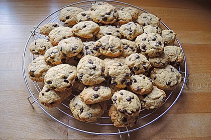 Chewy Chocolate Chip Cookies 9