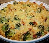 Nudelauflauf mit Brokkoli und Schinken (Bild)