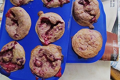 Himbeer - Reis - Muffins mit Marmeladenf&uuml;llung