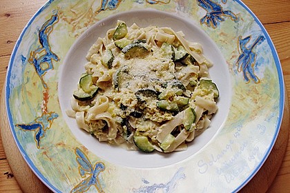 Bandnudeln mit Linsen und Zucchini 2