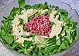 Feldsalat mit Speck und Parmesan