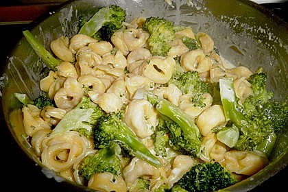 Tortellini ai broccoli 4
