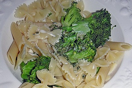Tortellini ai broccoli 1