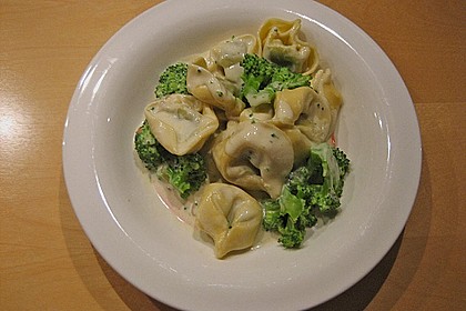 Tortellini ai broccoli 5
