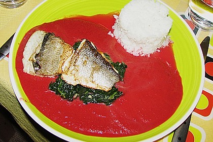 Edelfische auf Blattspinat in Rote Bete-Sauce 6