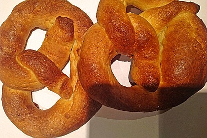 Saftige Martinsbrezeln 7