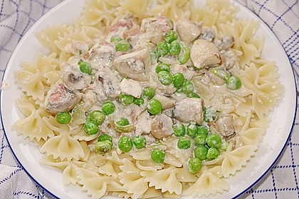 Farfalle mit Erbsen - Sahne - Sauce