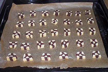 Sandiges Schwarz - Weiß Gebäck 33
