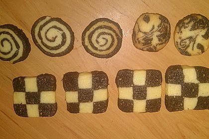 Sandiges Schwarz - Weiß Gebäck 30