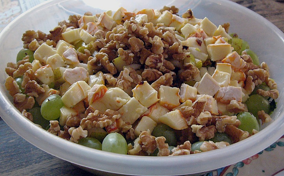 Herbstlicher Salat mit Weintrauben (Rezept mit Bild) | Chefkoch.de