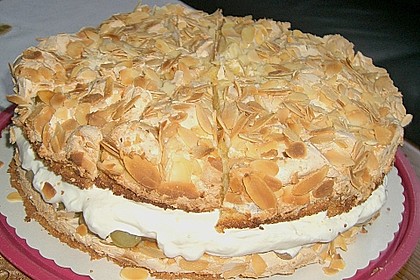 Mandel - Baiser - Torte 2