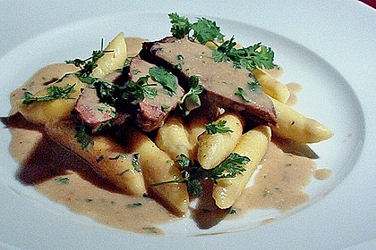G&auml;nsebrust in Kr&auml;utersauce