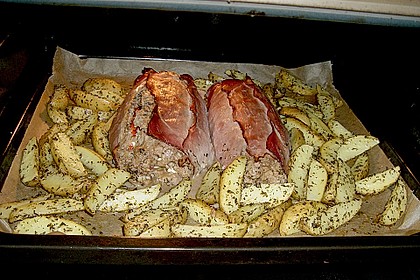 Mediterraner Hackbraten mit Oregano - Kartoffeln 16