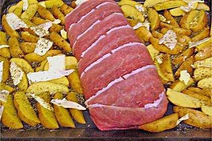 Mediterraner Hackbraten mit Oregano - Kartoffeln